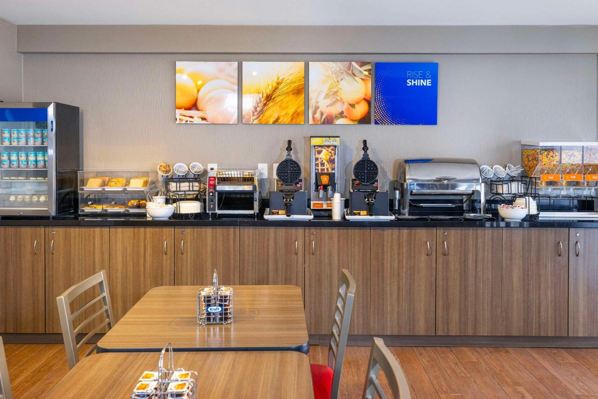 Comfort Inn East Moncton Ngoại thất bức ảnh